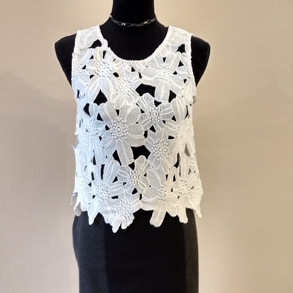 Acimi cropped white top - Picture 5 of 5